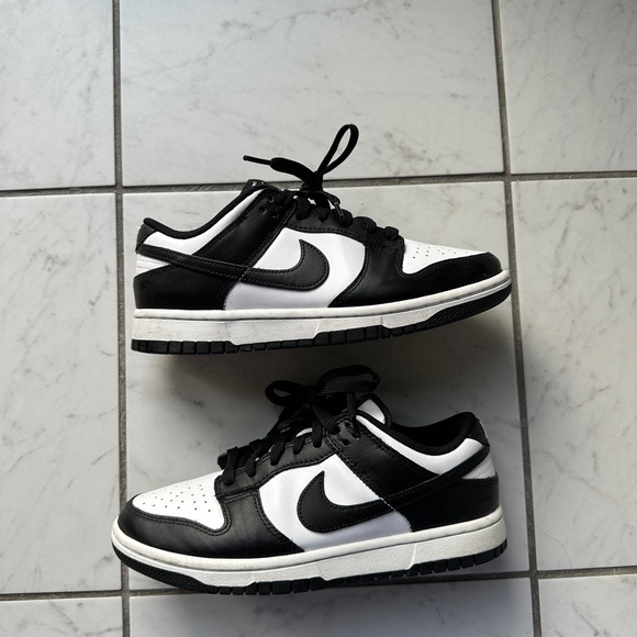 Nike Dunk Low Black and White - Picture 2 of 10